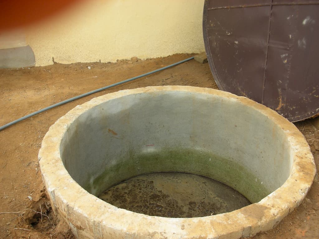 iceesr-technology-cow-dung-to-biogas